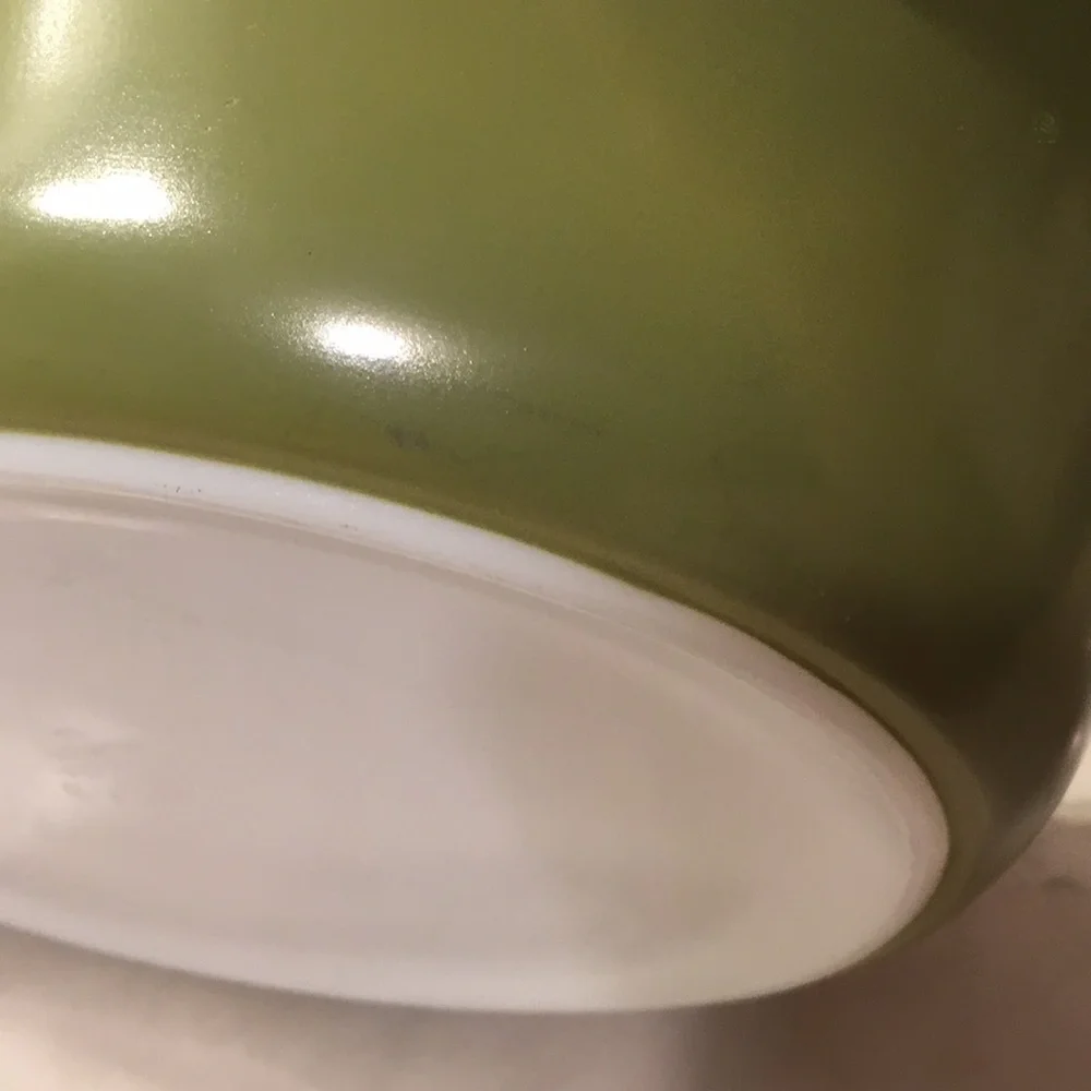 Vintage Pyrex Olive Verde Casserole Dish
